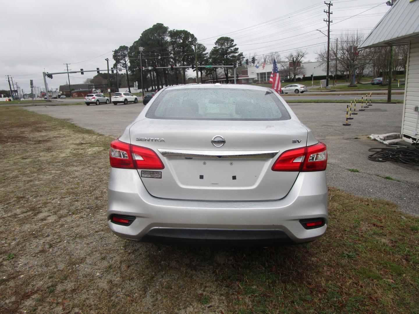 2017 Silver Nissan Sentra (3N1AB7AP6HY) , located at 2553 Airline Blvd, Portsmouth, VA, 23701, (757) 488-8331, 36.813889, -76.357597 - Down Payment: $999 Weekly Payment: $100 APR: 23.9% Repayment Terms: 42 Months ***CALL ELIZABETH SMITH - DIRECTOR OF MARKETING @ 757-488-8331 TO SCHEDULE YOUR APPOINTMENT TODAY AND GET PRE-APPROVED RIGHT OVER THE PHONE*** - Photo#6